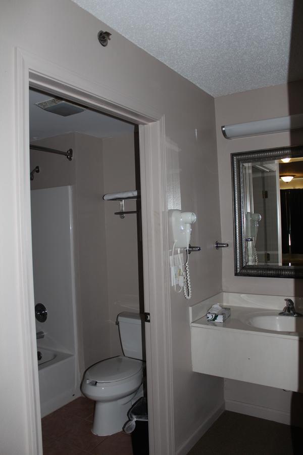 Carom Inn Denham Springs-Batonrouge Eksteriør billede