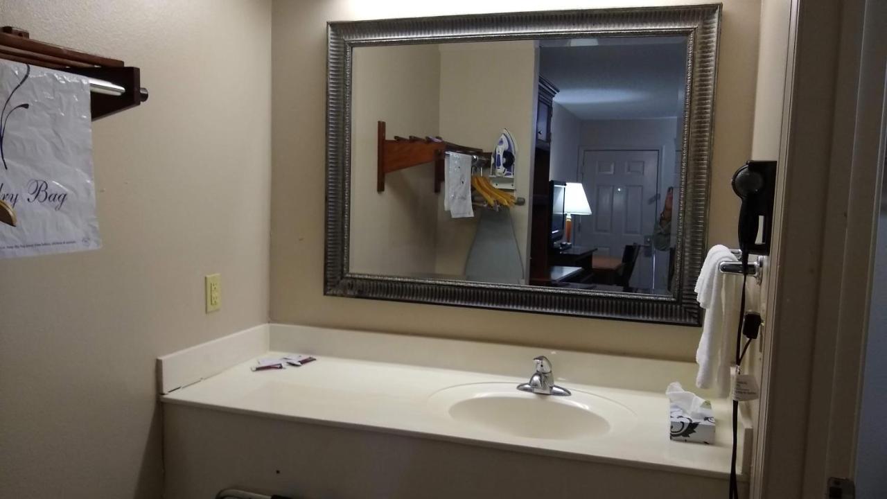 Carom Inn Denham Springs-Batonrouge Eksteriør billede